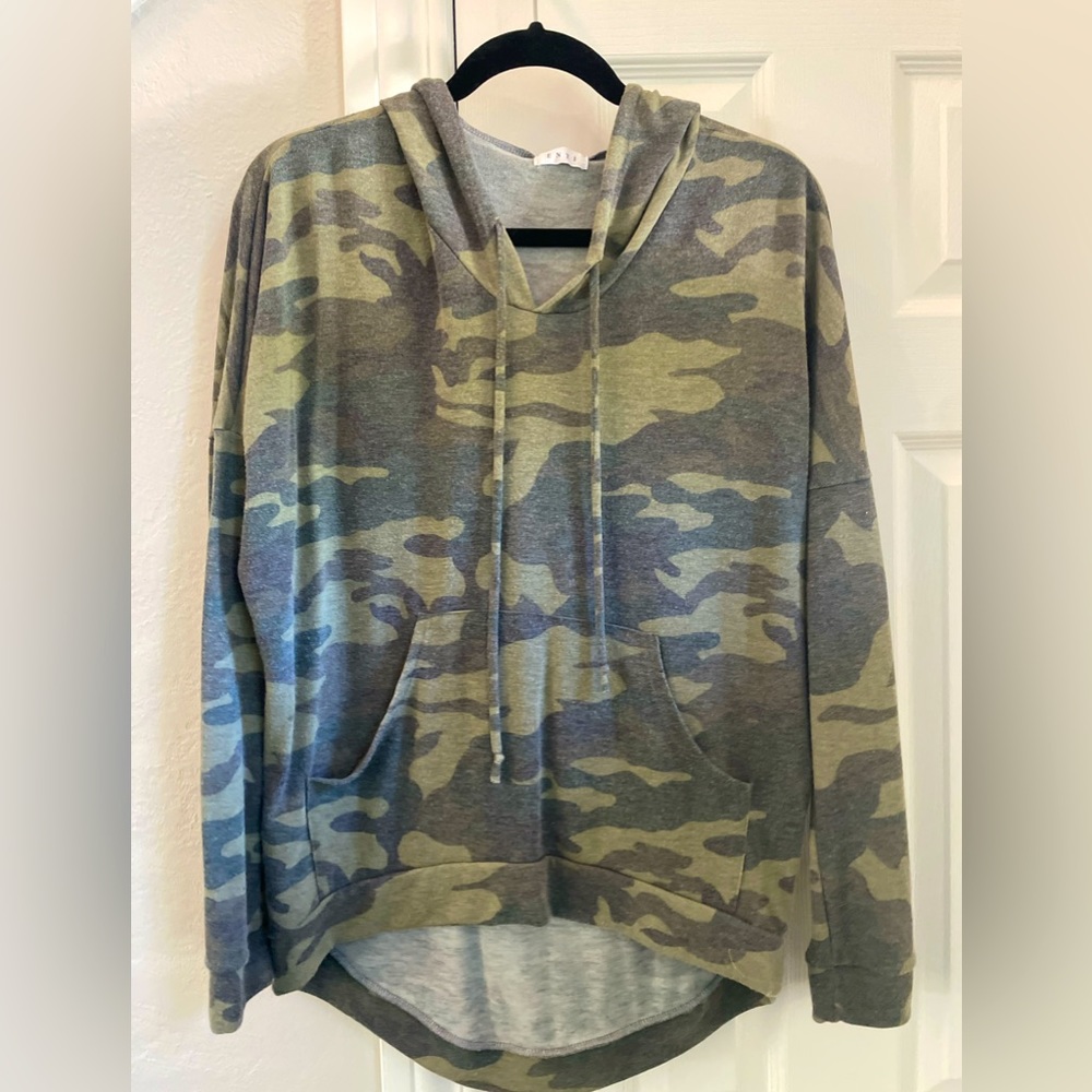 ENTI Super Soft Lightweight Camo Hoodie - S